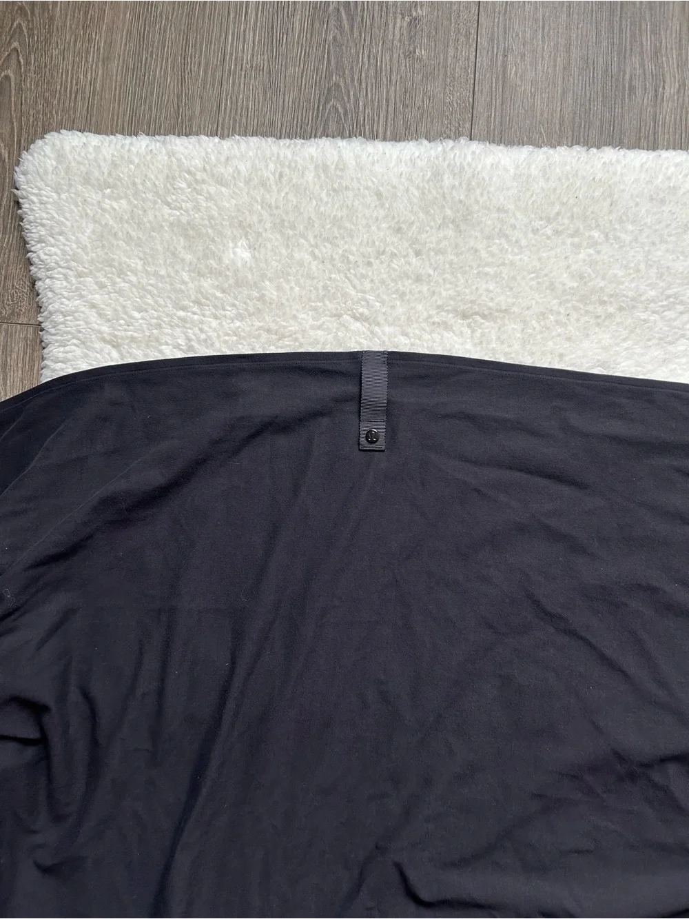 Lululemon Black Snap Scarf